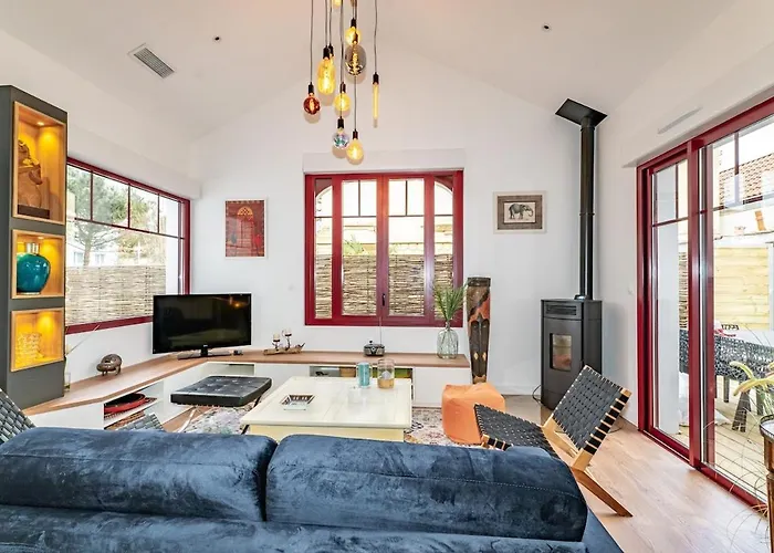 Maison 2e Ligne Accès Privé 50m