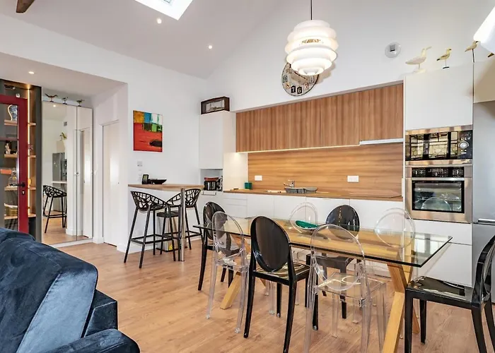 Maison 2e Ligne Acces Prive 50m *